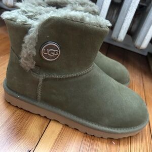Ugg Mini Bailey Button Boots